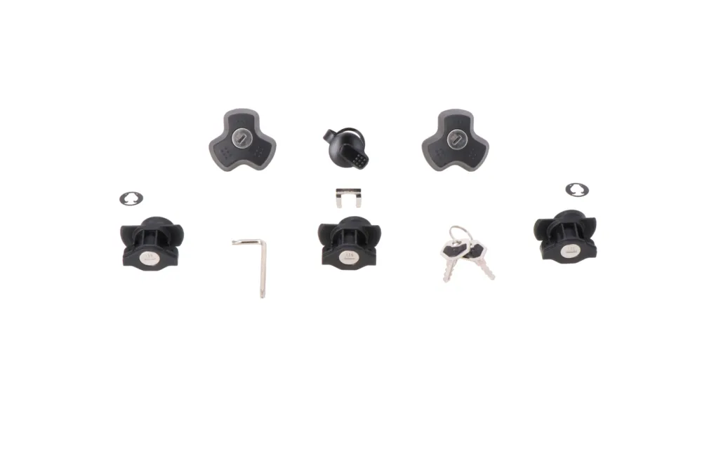 Tovární Cena Sada zámků SW-Motech DUSC - 3 zámky + 1 sada zámků TRAX + 2 zařízení proti krádeži - SW-Motech